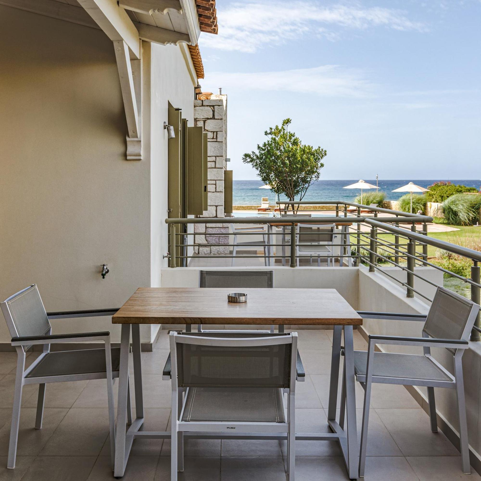 Callisto Seaside Homes & Suites Marathopoli Extérieur photo